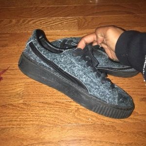 Rihanna Fuzzy Platform Pumas